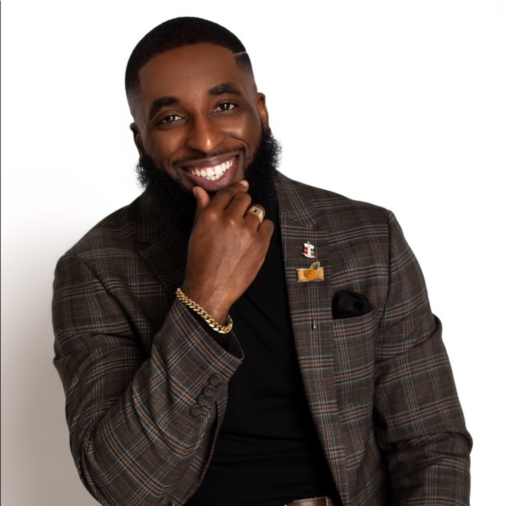 Meet your Posher, Levar